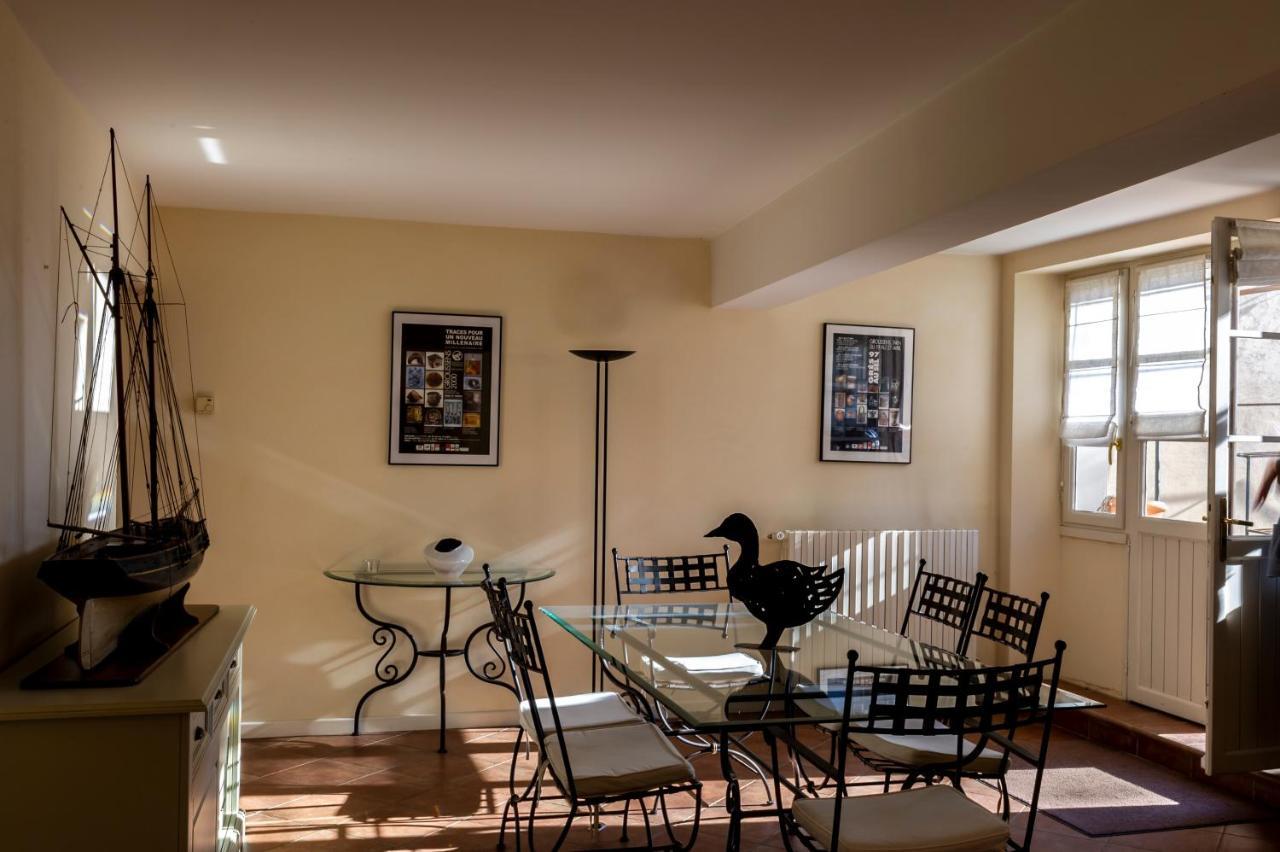 ¨Gite Du Cafe Suquet Giroussens Εξωτερικό φωτογραφία